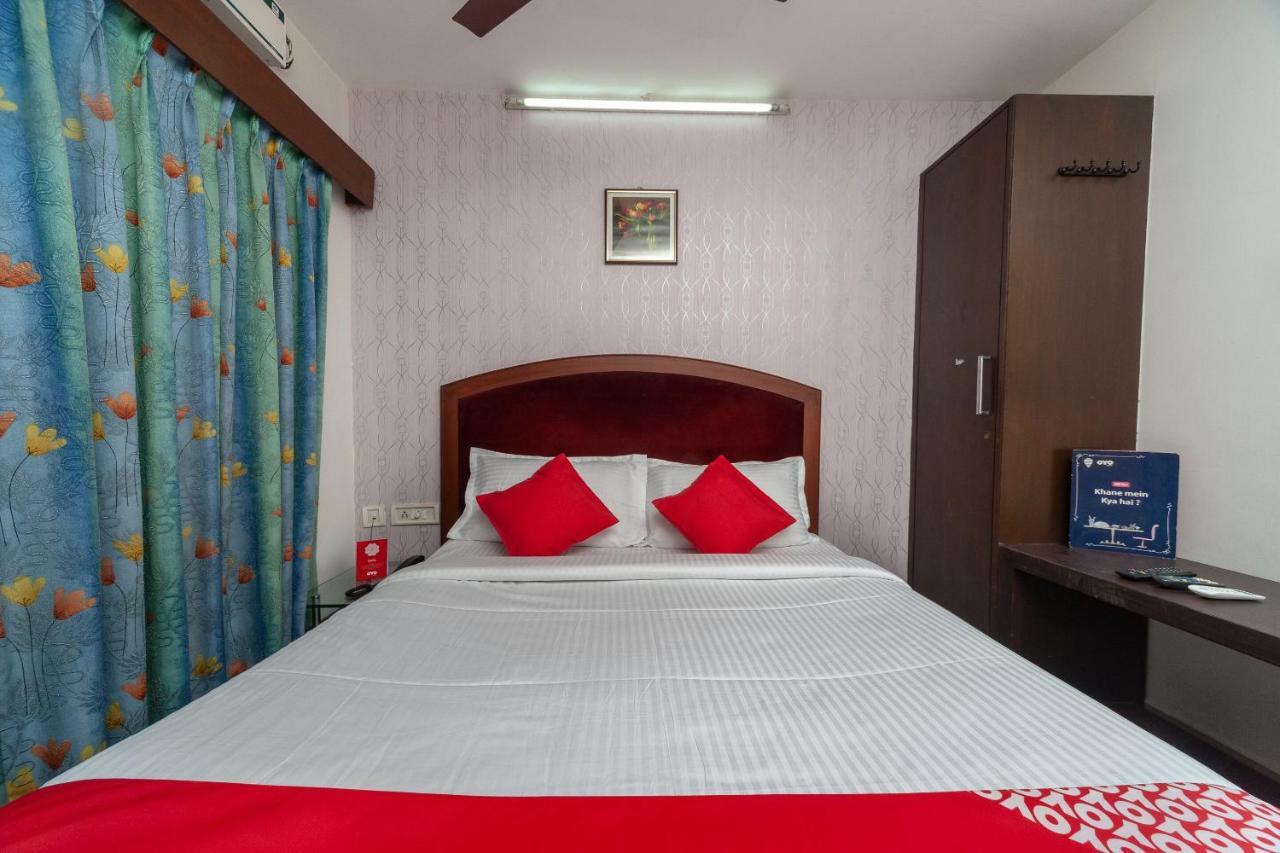 Oyo 8410 Rajeswari Tower Hotel Csennai Kültér fotó